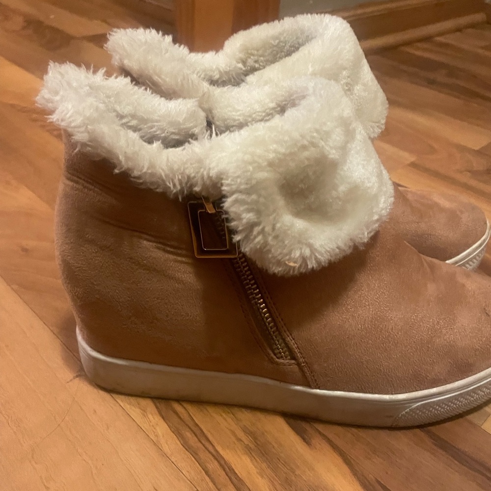 Beige platform boots